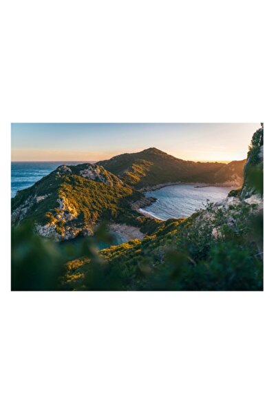 OEM Tablou Canvas, 'Golful linistit la apusul soarelui', Munti, Apus, Ocean, Vegetatie