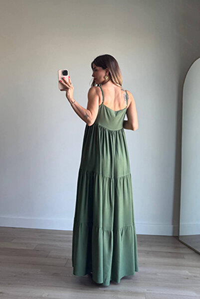 Sue Store Yeşil Askılı Kare Yaka Parçalı Maxi Elbise
