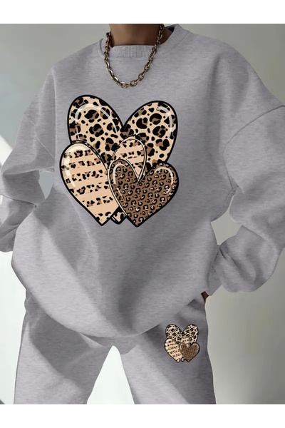 FUFLUNS طقم رياضي برقبة دائرية كبيرة الحجم للجنسين مطبوع عليه قلب الفهد