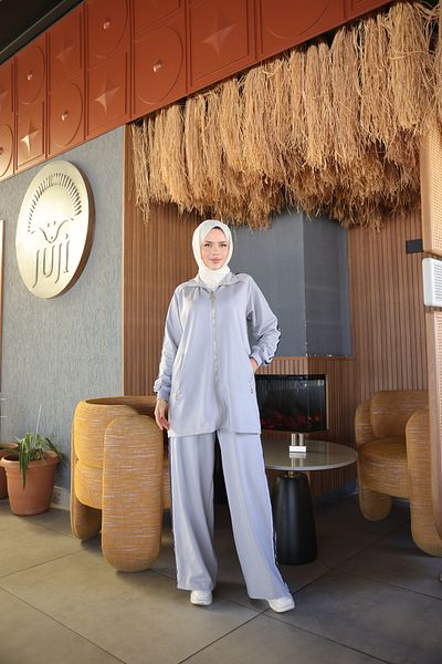 Ryzi Moda Women's Hijab Tracksuit Set with Zipper