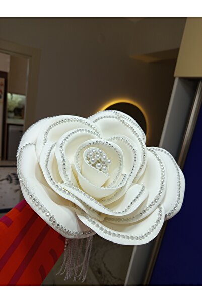 Çıtak Gelin buketi yaka çiçeği hediyemizdir