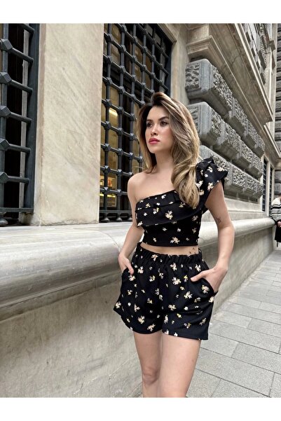 hibiscus Printed Ruffle Shorts Suit