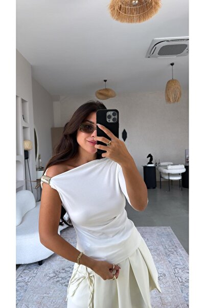 Buket Teke Λευκή μπλούζα με αξεσουάρ ώμου
