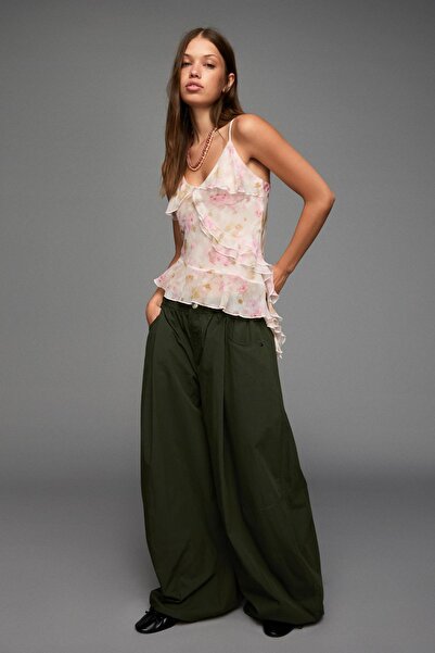 Bershka Fırfırlı askılı top