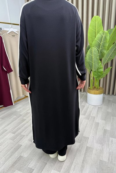 Genel Markalar ZÜHRE TAKIM Siyah Beyaz Şerit Detaylı Tesettür İkili Takım Rahat Kesim Spor