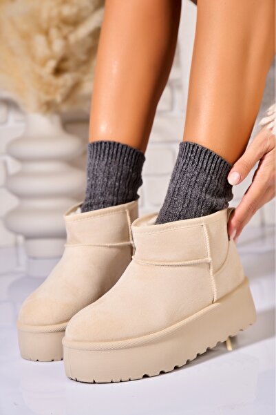 Joana Γυναικείες μπεζ μπότες με επένδυση γούνας από οικολογικό σουέτ Akina