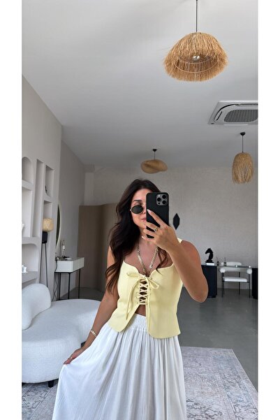 Buket Teke Bustieră premium cu legături galbene