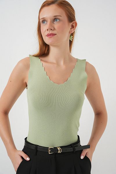 Bigdart Women's Zigzag V-Neck Blouse 15930 - Çağla