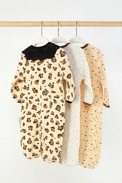 Mini Cotton 100% Cotton 3-Piece Printed Baby Romper with Booties and Snap Fasteners
