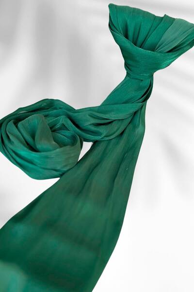 Amine Hüma Saten Dokulu Janjan Abiye Şal Zümrüt