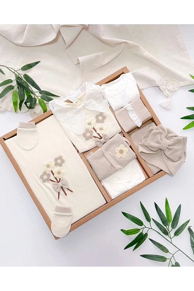Baby Wings Mini Cayzen baby girl 10 pieces hospital exit flower embroidered 100% cotton
