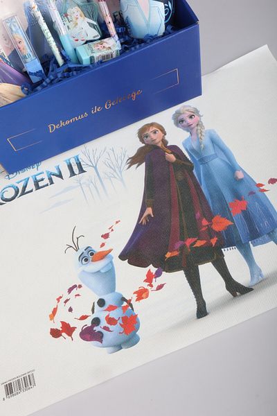 Disney علبة هدايا مع صندوق خاص مرخص من DEKOMUS "مجموعة قرطاسية ELSA'S MIRACLE" ملف ملصق مع ماصة