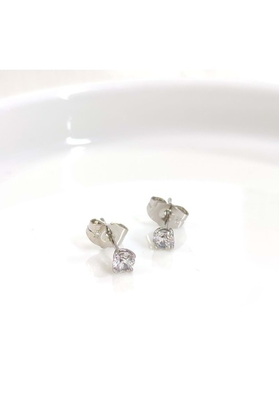 Güler Yüzlü Silver Xuping 4 mm Single Stone Nail Earring - White