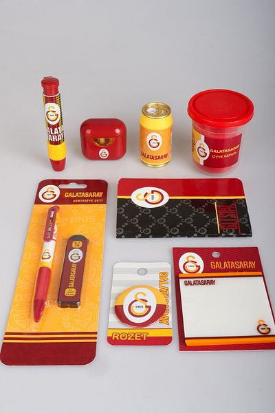 Galatasaray 1905 Stationery Set with Dekomus Post-It, Play Dough, Tipped Pen, AirPods Pencil Sharpener