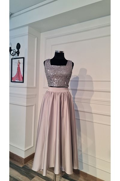 makbuleofficial Silver Sequin Fabric Square Neck Top with Gathered Hem Midi Length Bottom Top Set