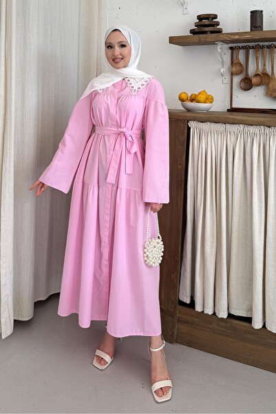 Rimel Moda فستان بياقة مزينة باللون الوردي