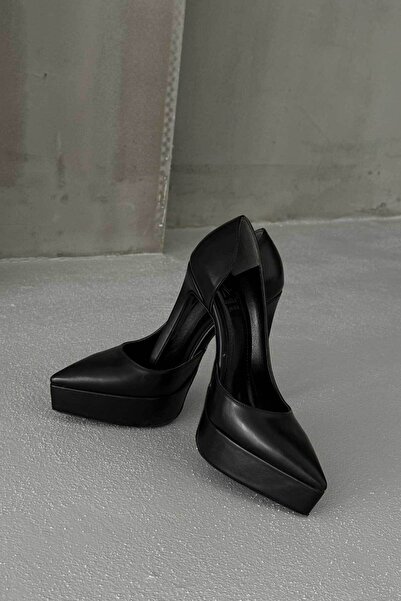 AYAKKABI PRENSİ Rex ČERNÝ MATNÝ