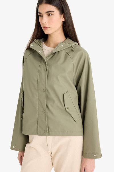DeFacto Regular Fit Hooded Faux Leather Raincoat E8552Ax25Au