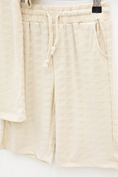 Cansın Mini Cream Square Patterned Crew Neck T-Shirt Boys Shorts Set 20782