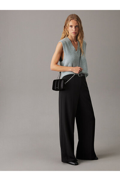 Calvin Klein Women's Crossbody Bag K60K613076Beh