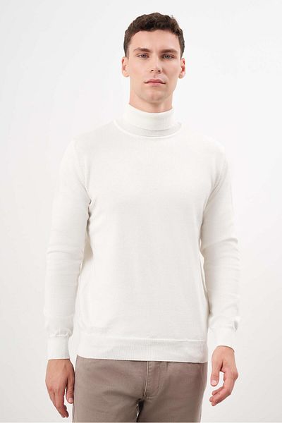 Morven Men's Ecru Basic Turtleneck Dynamic Fit Relaxed Fit Knitwear