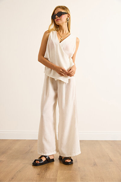 Olalook Women's White Wrap Blouse Pleated Trousers Suit Tkm-19000423