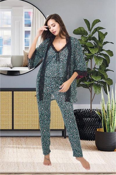 İzabel Elegant Night Set - Tank Top, Pants, and Matching Robe