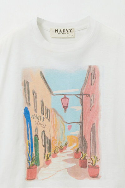 Marvy Street Printed Crop Tshirt