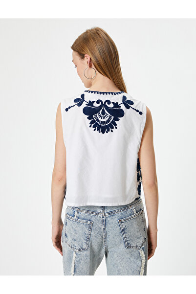 Koton White Women's Embroidered Vest