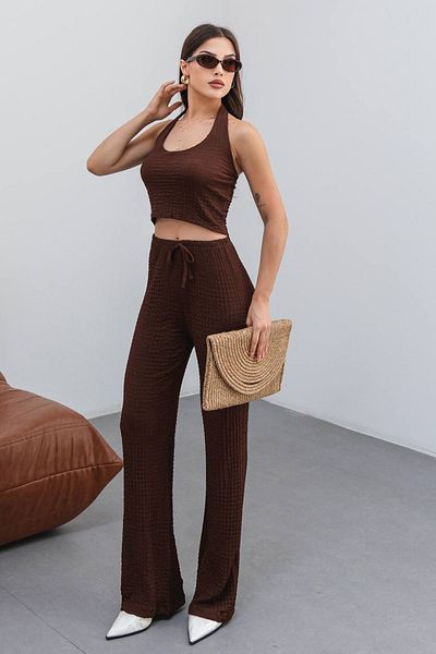 VAGGON Halter Neck Textured Crop Top Pants Set