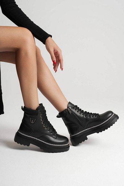 Zerenyus Fiora Premium Women's Winter Thick Soled Black Boots