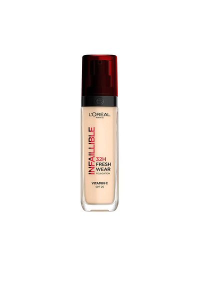 L'Oreal Paris Fond de ten cu acoperire mare si protectie solara, INFAILLIBLE SPF25, 015 porcelain, 30 ml
