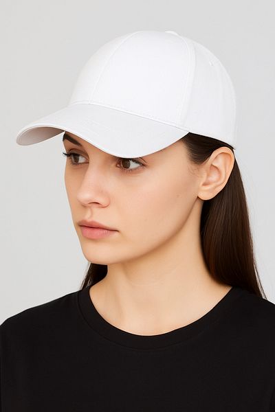 CosmoOutlet Pălărie sport albă de culoare uni pentru femei cu centură reglabilă