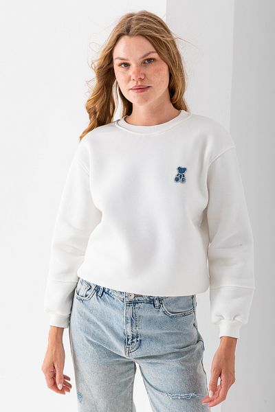 GİYSA Women's Crew Neck Stone Teddy Bear Embroidered 3-Strand Sweatshirt White - 2625