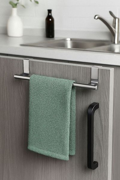Feronyahome & Garden Suport pentru prosoape din metal cromat – Suport pentru prosoape de tip Plug-in Over Door (Bucătărie și Baie)