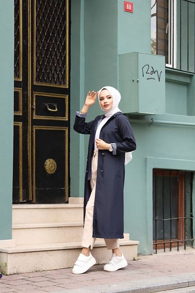 Quen Women's Trench Coat
