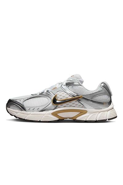 Nike V5 RNR Sports Shoes