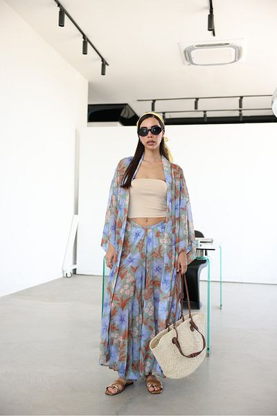Özge Özgenç Floral Patterned Self Patterned Belted Kimono