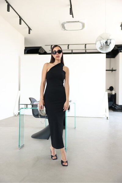 Özge Özgenç Tek Omuz Midi Boy Elbise