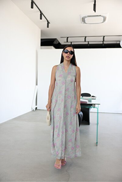 Özge Özgenç Çiçek Desenli Üzeri Tül Ayarlanabilir Askılı Elbise