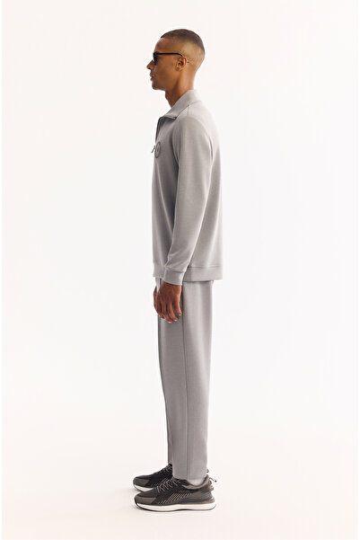Avva Erkek Gri Dik Yaka Fermuarlı Soft Touch Baskılı Regular Fit Sweatshirt A52Y1273