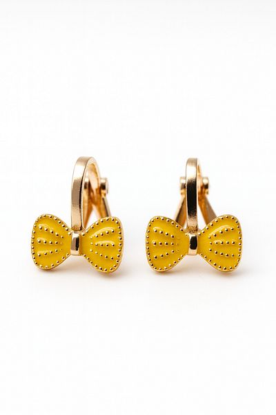 MakeWell Poppy Compression Earrings with Bow Design for Non-Pierced Ears