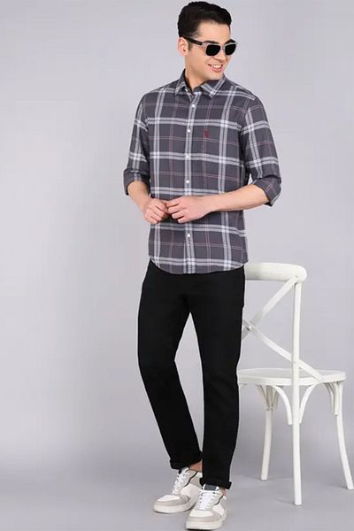 U.S. Polo Assn. Men's Grey Tailored Fit Checkered Casual Shirt