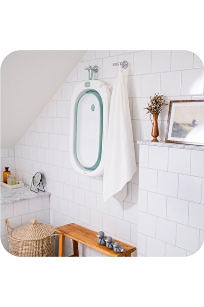 Momi Foldable bathtub with drain plug, 0 Months+, Nata â€“ Green