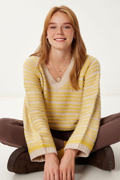 Happiness İstanbul Women's Beige Yellow Striped Oversize Knitwear Sweater Nv00077