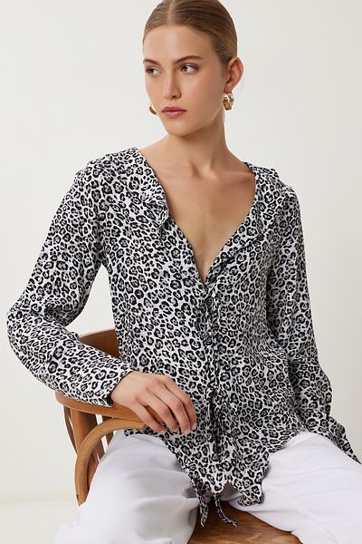 Happiness İstanbul Women's Gray Black Leopard Print Flounced Viscose Blouse Ub00469