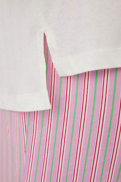 Trendyol Curve Σετ πιτζάμες Ecru Six Stripes Waist Elastic Detail Capri Knitted