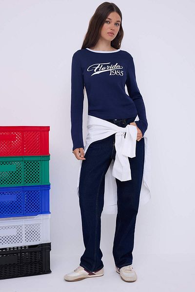 Trendyol Collection Teen Navy Blue Slogan Printed Stripe Body Fitting Crew Neck Stretchy Knitted T-Shirt Twoaw26Ts00015