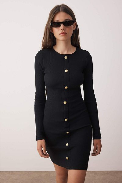 Trendyol Collection Черна, обикновена, с кръгло деколте, копчета и прилепнала по тялото рокля, оребрена, гъвкава, плетена, TWOAW26EL00038