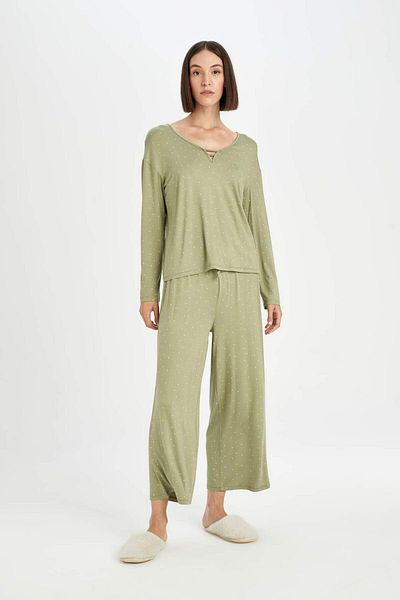 DeFacto Fall in Love Pajamas Suit Viscose Polka Dot V-Neck Long Sleeve Top with Elastic Waist Bottom D5659Ax24Au